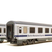 Wagon osobowy 1 kl Berlin-Warszawa-Express Avmz 207 (ACME 55042)