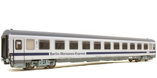 Wagon osobowy 2 kl Berlin-Warszawa-Express Bdmnu (ACME 55042)